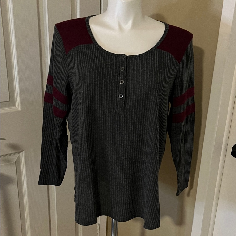 Women's Gray and Burgundy Striped Top